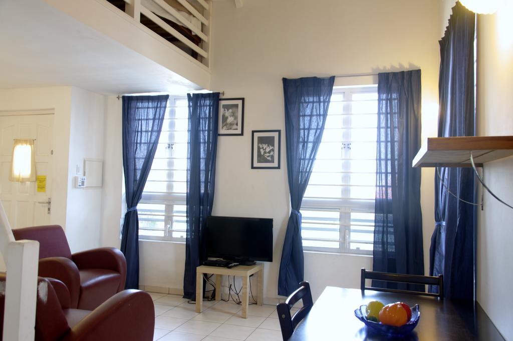 Orange Rembrandt Studio Apartments Виллемстад Экстерьер фото