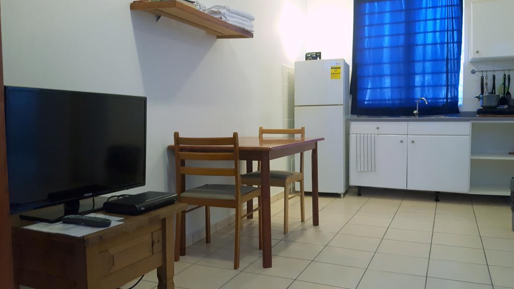 Orange Rembrandt Studio Apartments Виллемстад Экстерьер фото