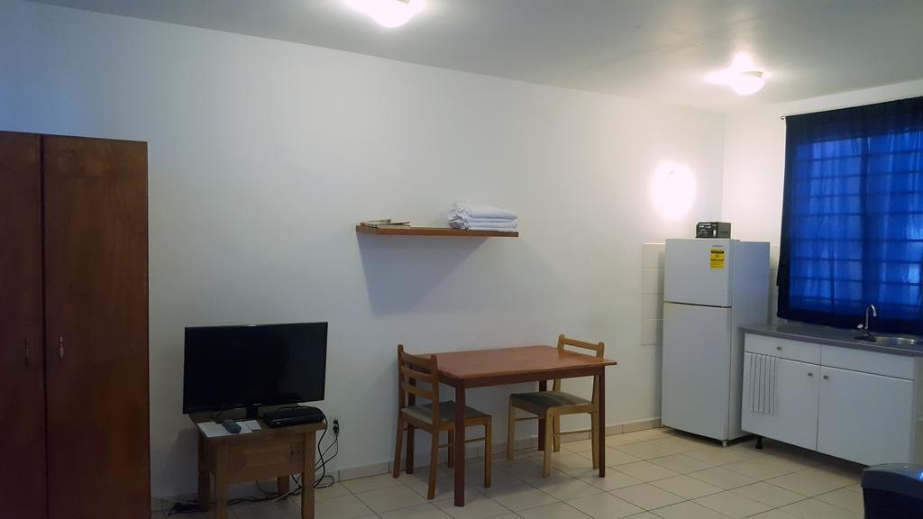 Orange Rembrandt Studio Apartments Виллемстад Экстерьер фото